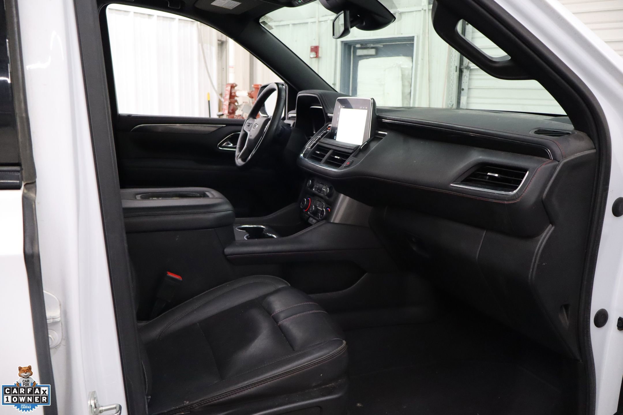 Used 2023 Chevrolet Suburban RST w/ Luxury Package image 28