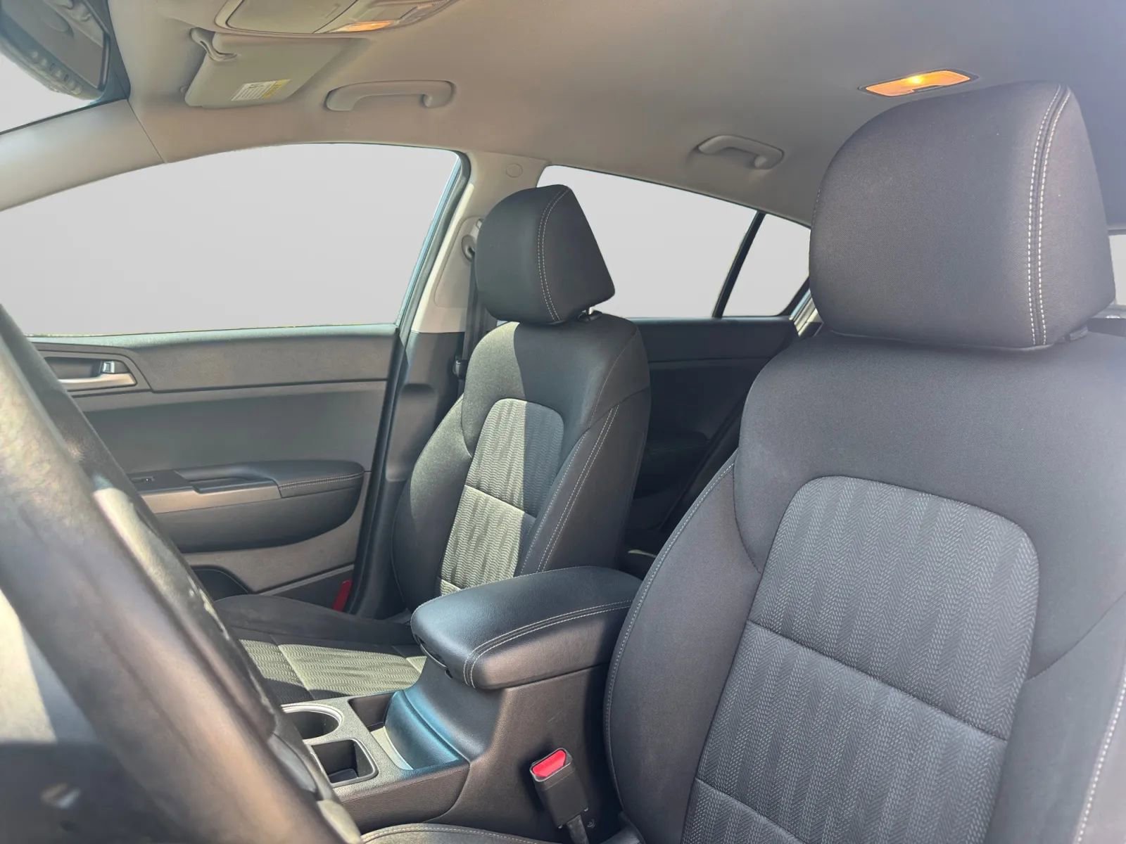 Used 2019 Kia Sportage LX FWD image 18