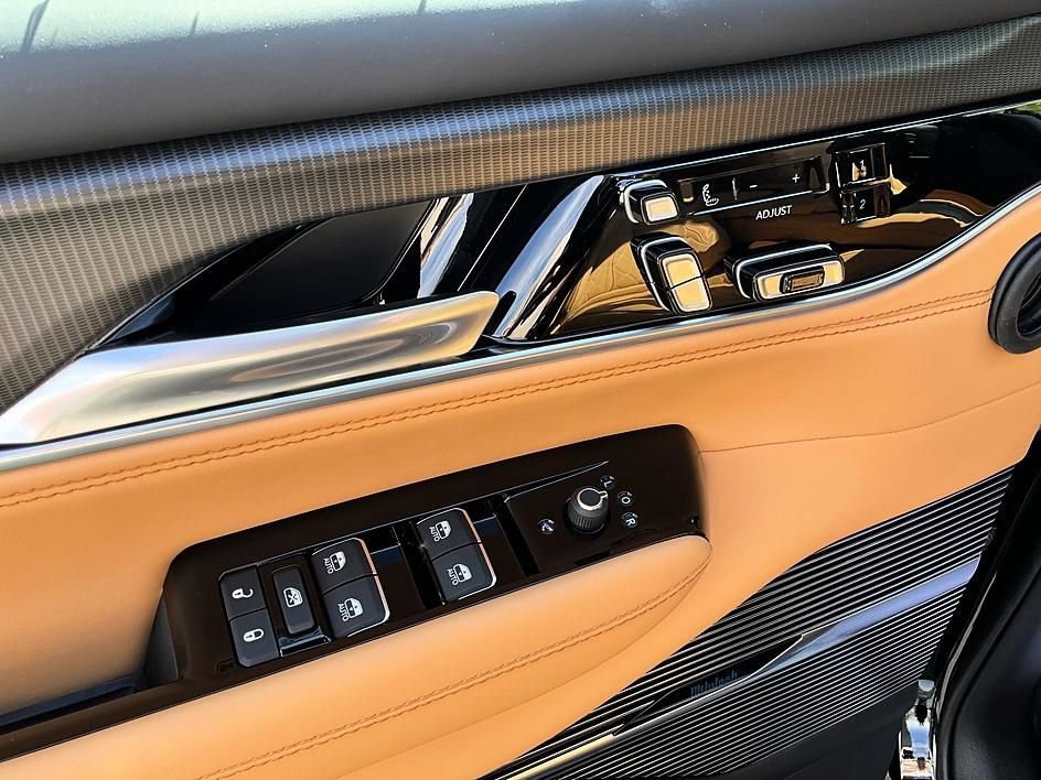 New 2026 Jeep Grand Wagoneer L Summit AWD/4WD image 15
