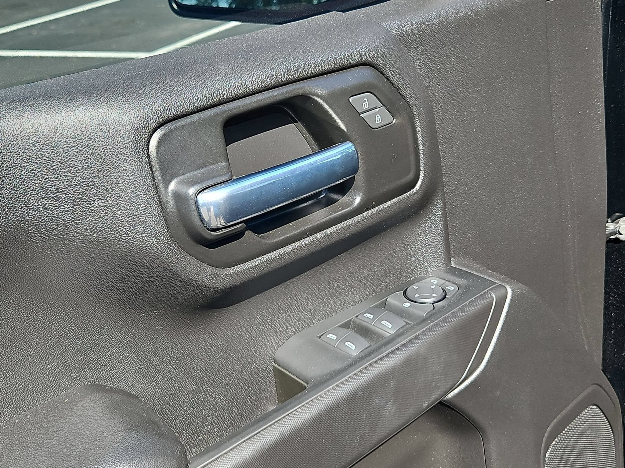 Certified 2025 Chevrolet Silverado 1500 Custom AWD/4WD image 12