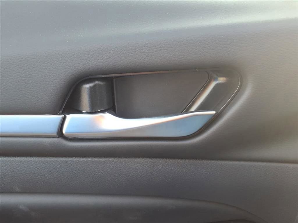 New 2025 Nissan Altima 2.5 SR image 16