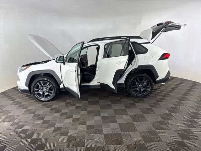 Used 2024 Toyota RAV4 Adventure AWD/4WD image 9