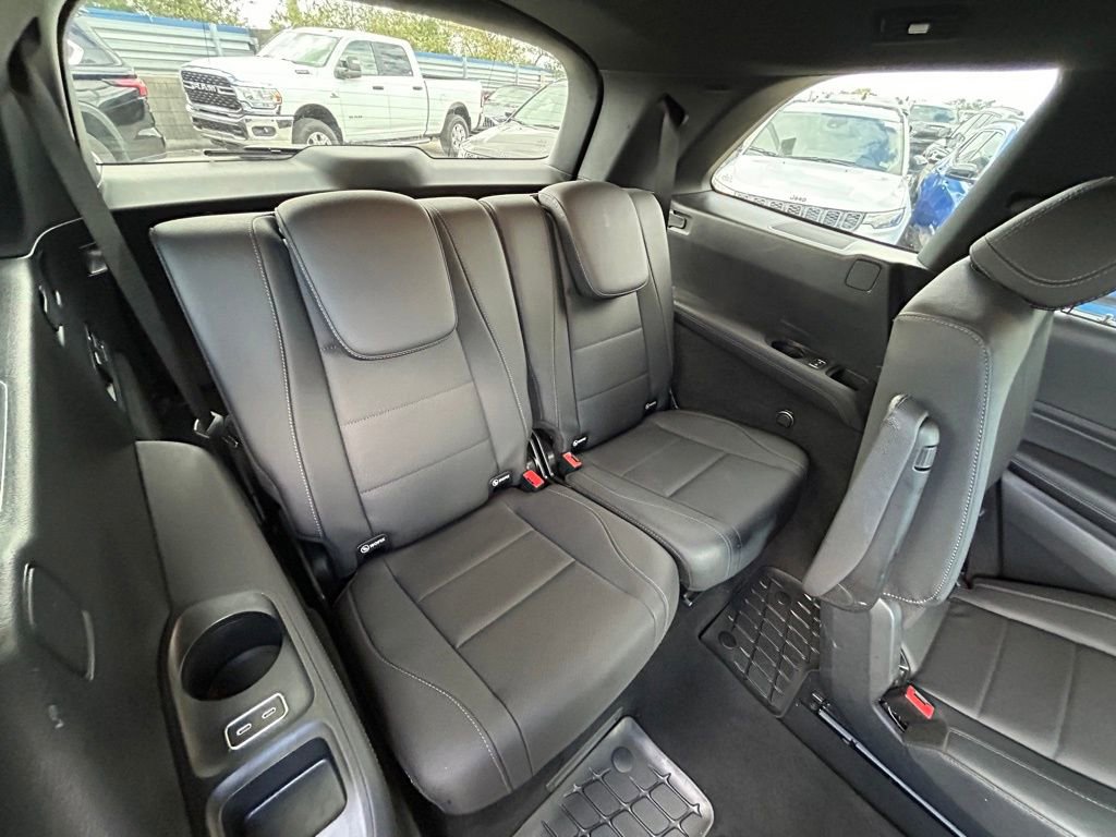 Used 2024 Mercedes-Benz GLS 450 4MATIC w/ AMG Line Exterior image 35