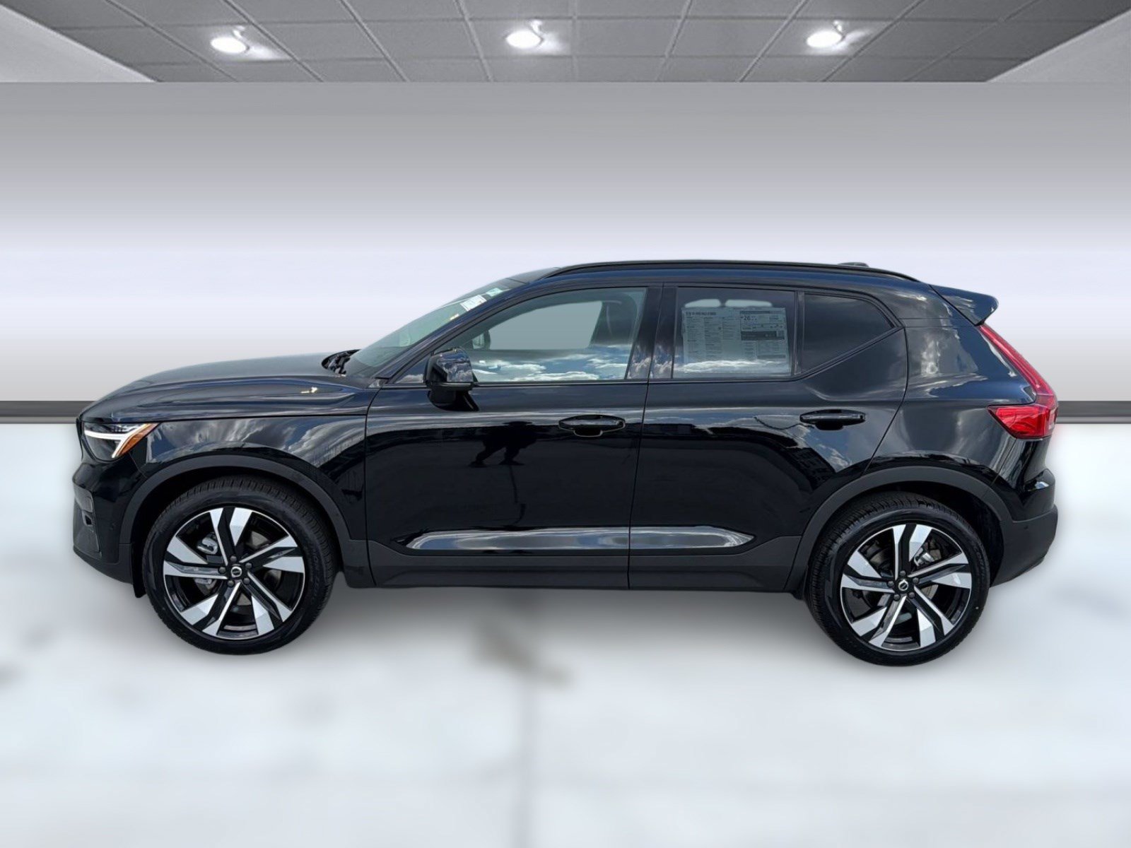 New 2026 Volvo XC40 B5 Plus w/ Climate Package AWD/4WD image 2