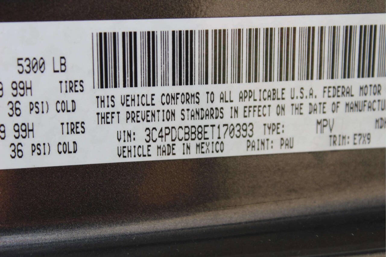 Used 2014 Dodge Journey SXT w/ Flexible Seating Group image 8