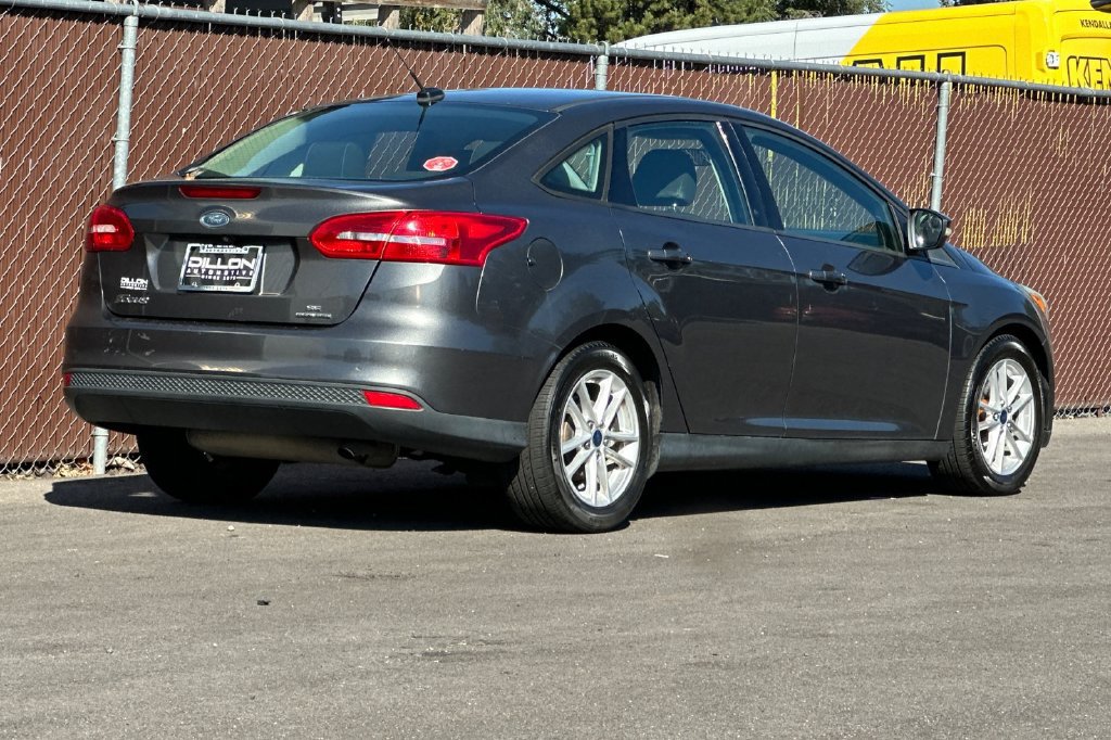 Used 2015 Ford Focus SE FWD image 7