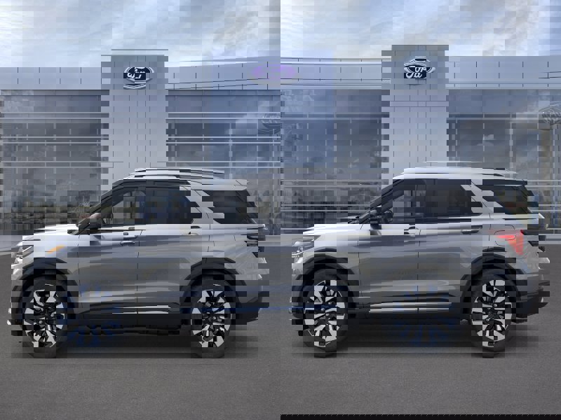 New 2026 Ford Explorer Platinum AWD/4WD image 3