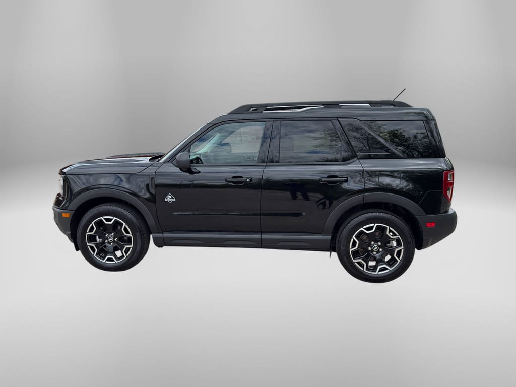 Used 2025 Ford Bronco Sport Outer Banks w/ Outer Banks Tech Package+ AWD/4WD image 9