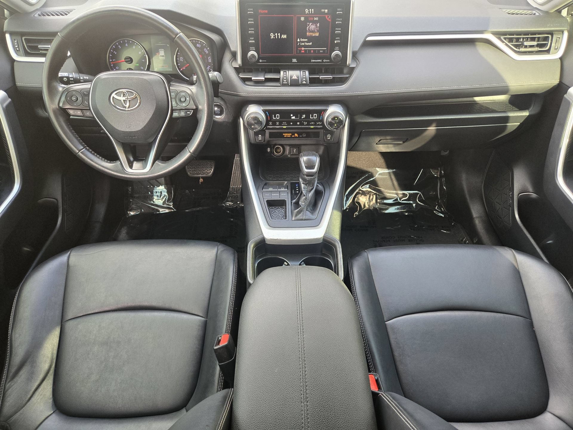 Used 2020 Toyota RAV4 XLE Premium FWD image 2