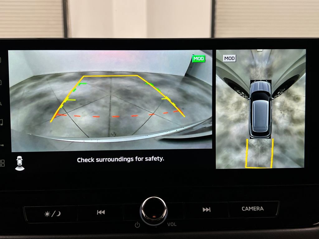 Used 2025 Mitsubishi Outlander SE image 62