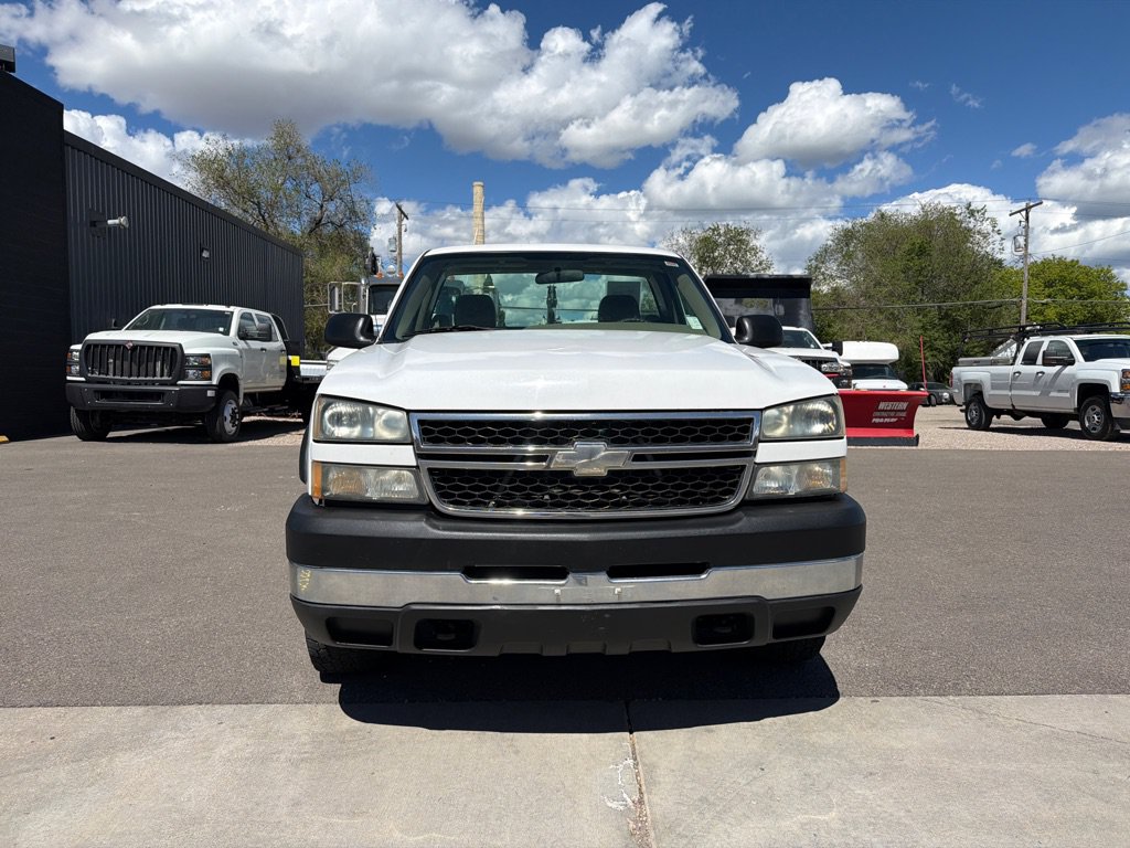 Used 2007 Chevrolet Silverado 2500 W/T RWD image 2