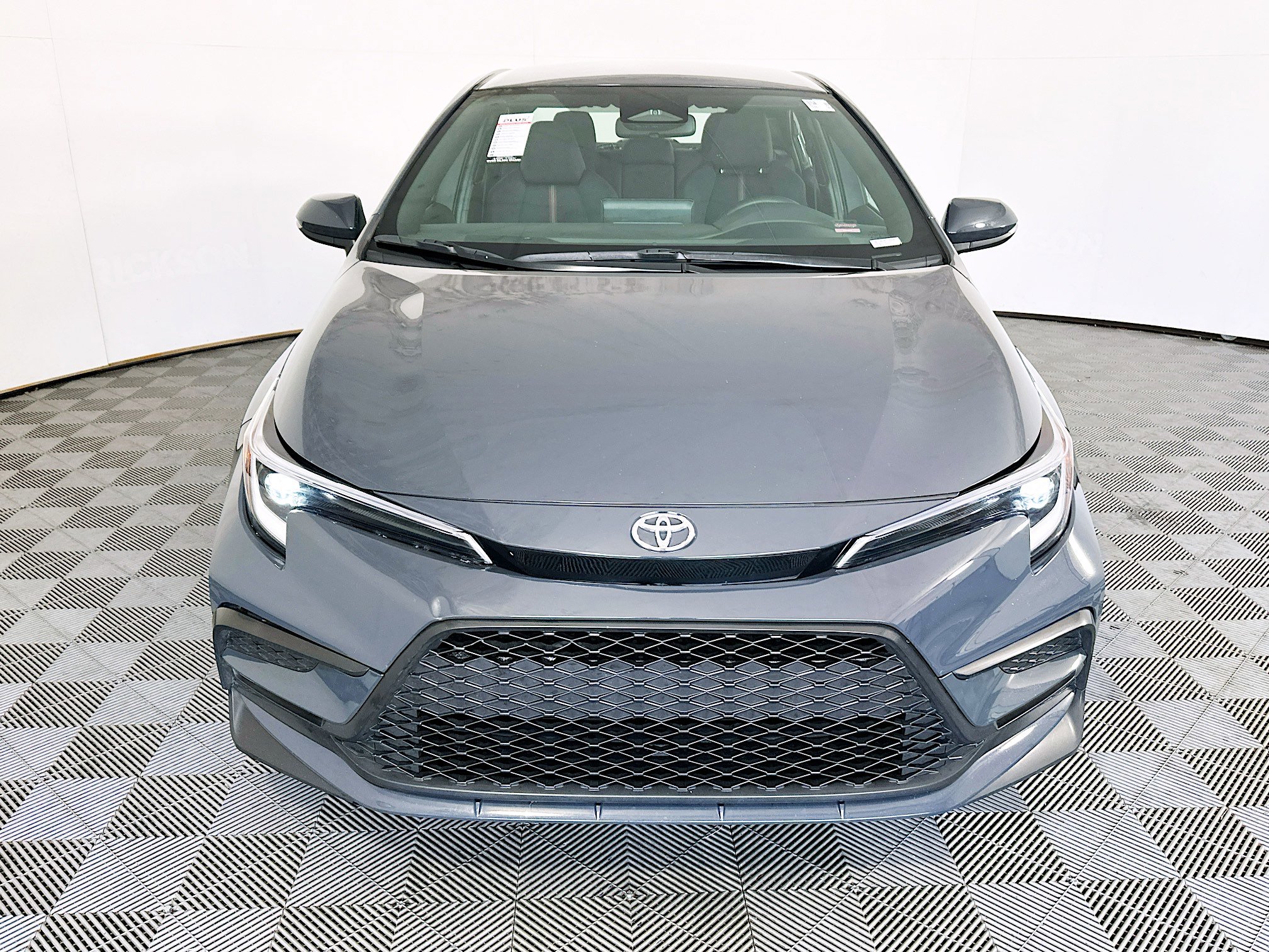 Used 2024 Toyota Corolla SE FWD image 8