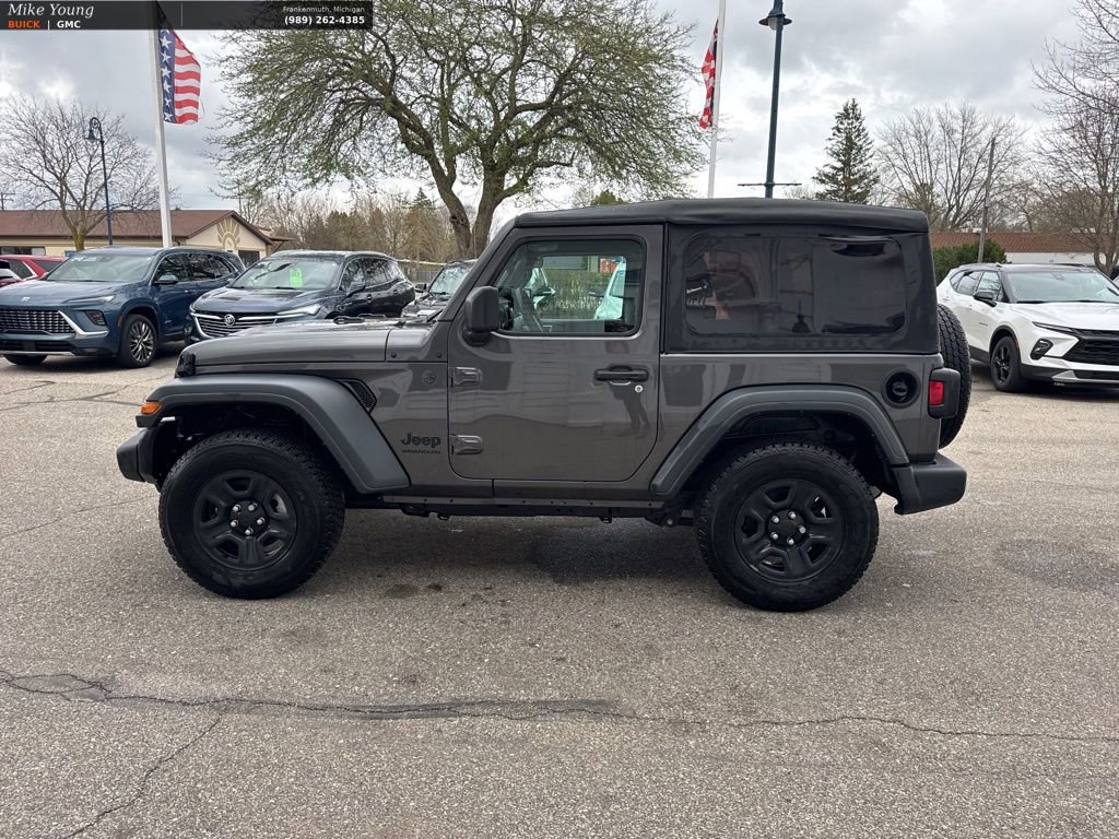 Used 2023 Jeep Wrangler Sport image 8