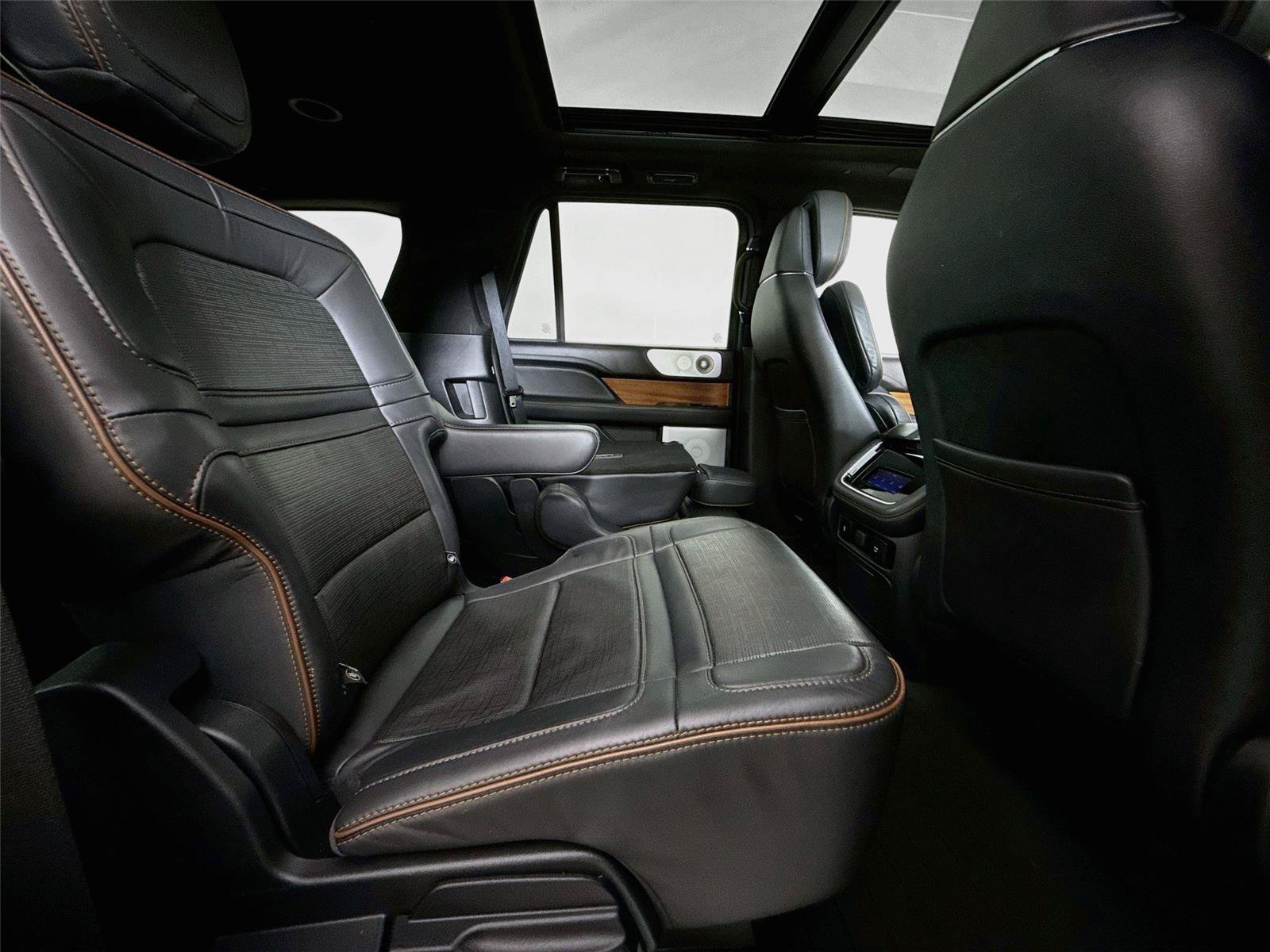 Used 2023 Lincoln Navigator Black Label AWD/4WD image 33