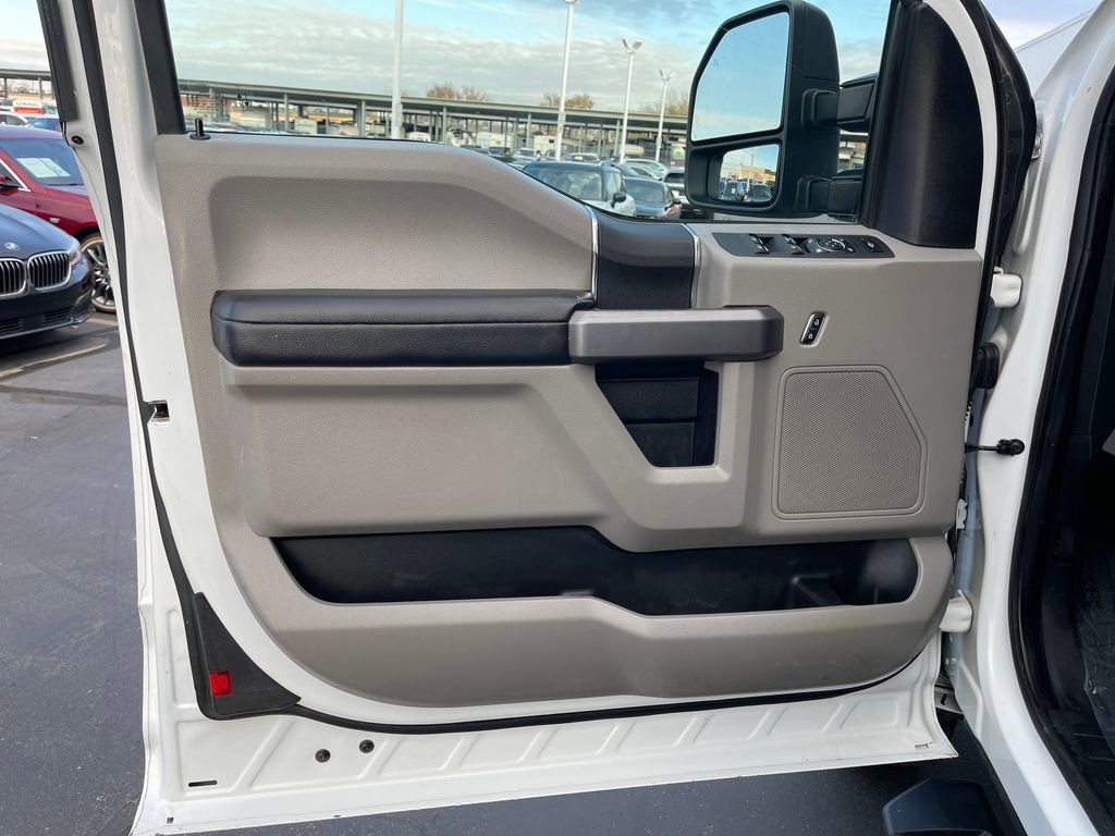 Used 2020 Ford F350 XLT image 10