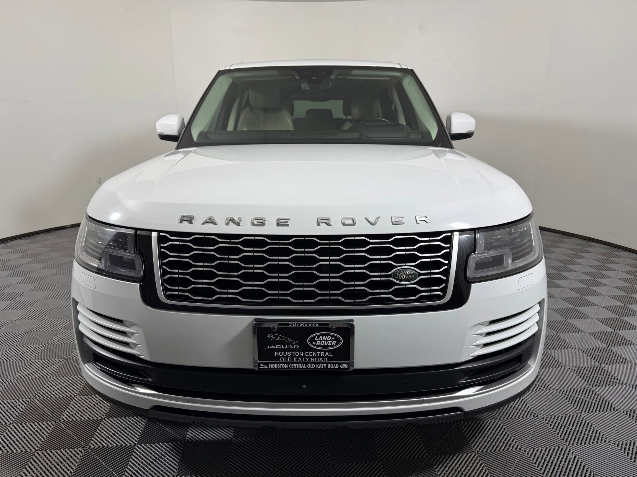 Used 2018 Land Rover Range Rover Long Wheelbase Supercharged image 6