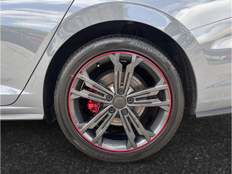 Used 2019 Volkswagen Jetta GLI image 13