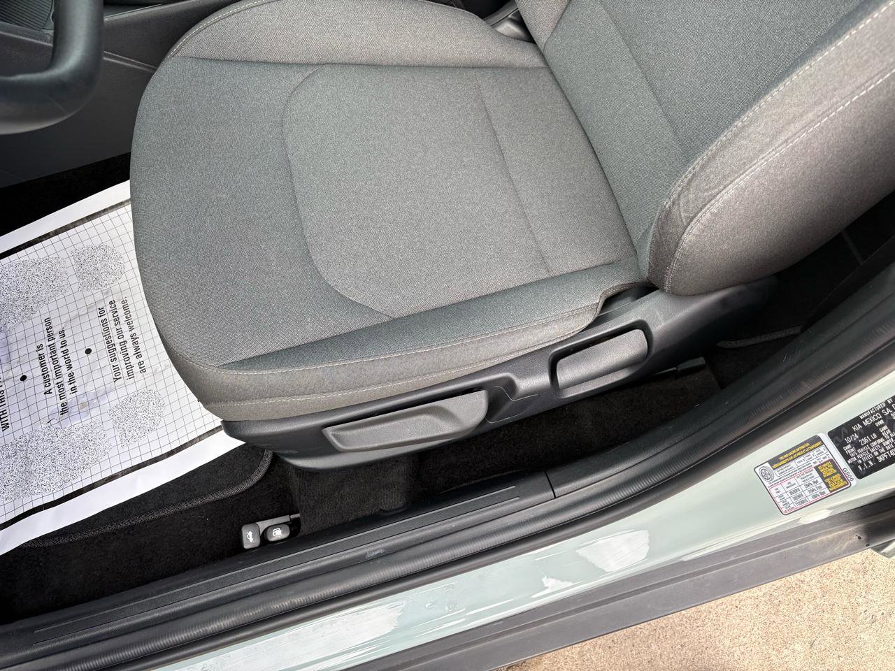 Used 2025 Kia K4 LXS FWD image 11