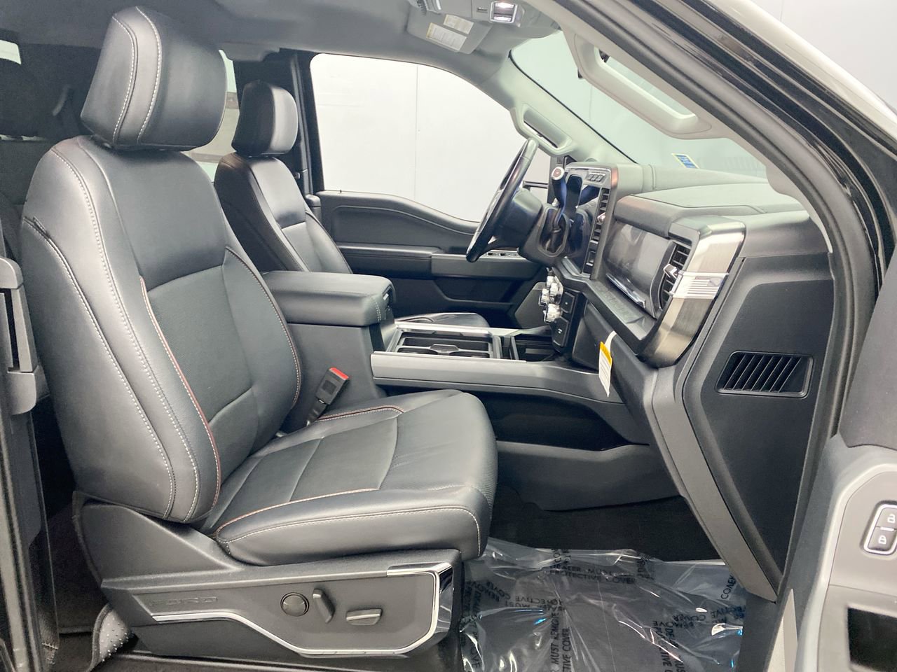 Used 2024 Ford F350 Lariat w/ Sport Appearance Package AWD/4WD image 23