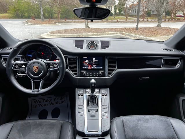 Used 2017 Porsche Macan AWD/4WD image 27