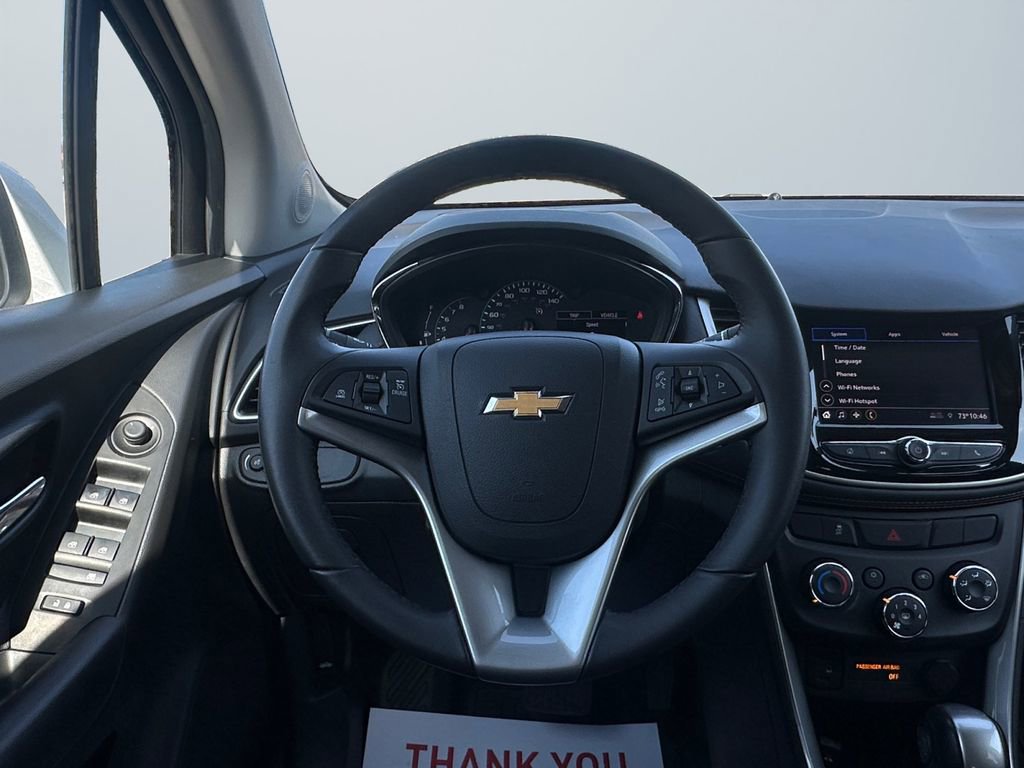 Used 2020 Chevrolet Trax LT w/ LT Convenience Package image 12