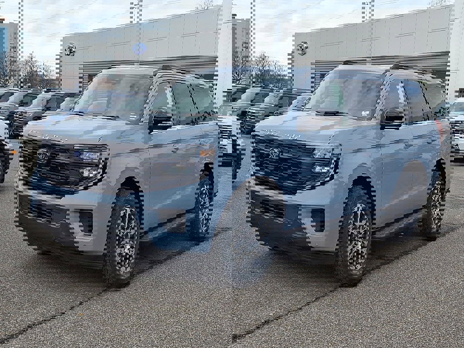 New 2026 Ford Expedition Active image 10