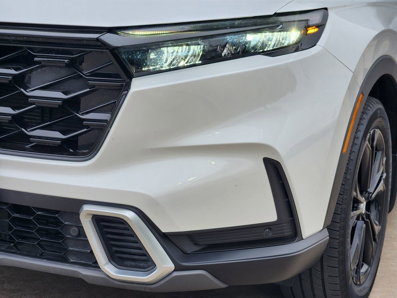 Used 2023 Honda CR-V Sport Touring image 9