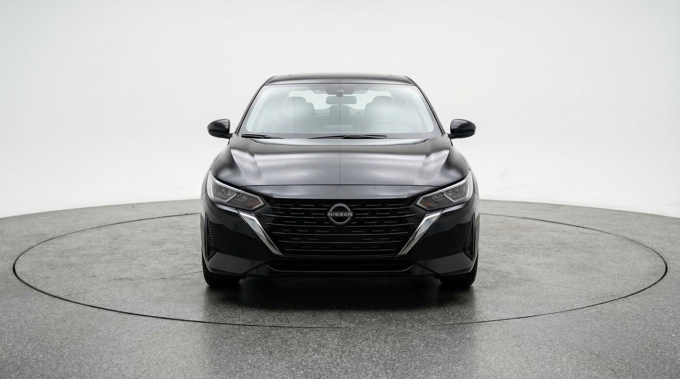 Used 2025 Nissan Sentra SV image 2