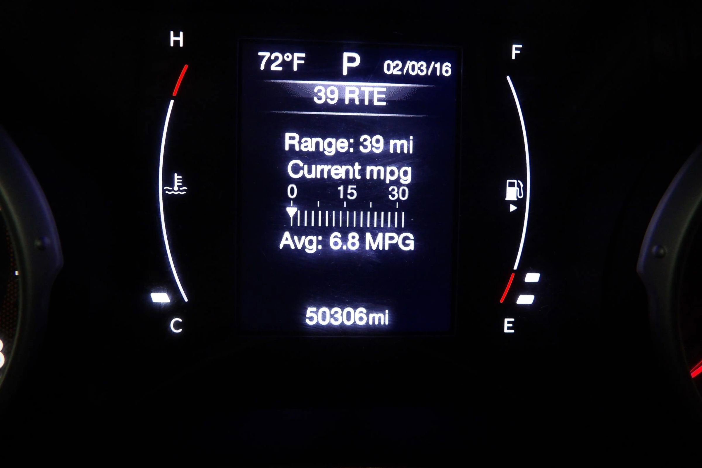 Used 2018 Jeep Compass Latitude w/ Cold Weather Group FWD image 17