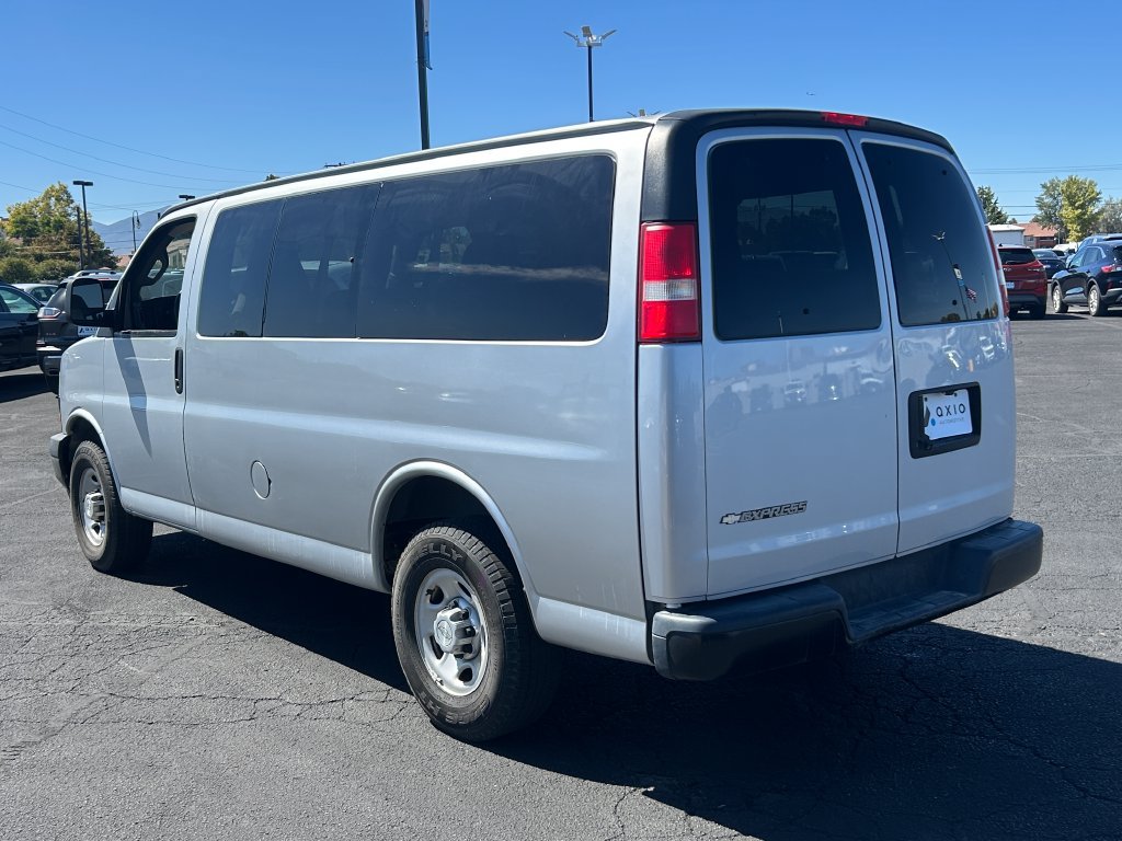 Used 2019 Chevrolet Express 2500 LS w/ Driver Convenience Package RWD image 5