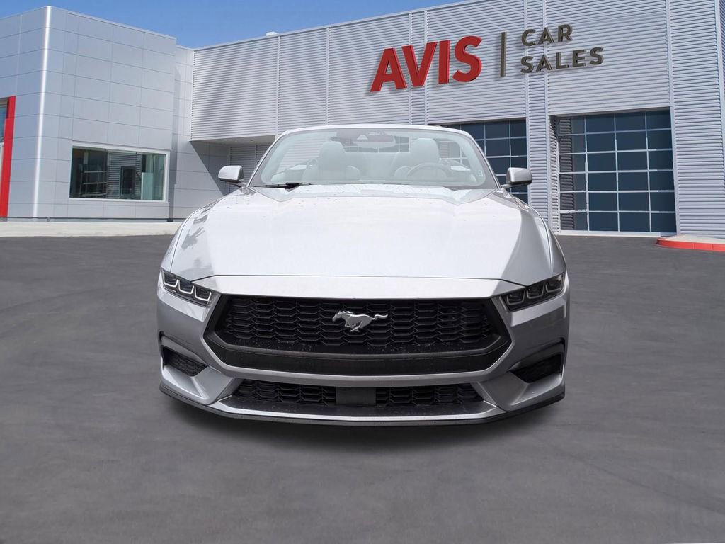 Used 2025 Ford Mustang Premium RWD image 2