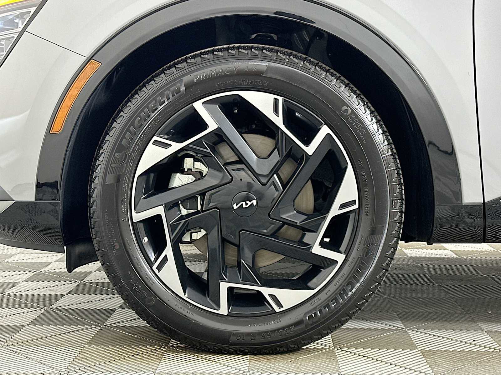 Used 2025 Kia Sportage SX image 30