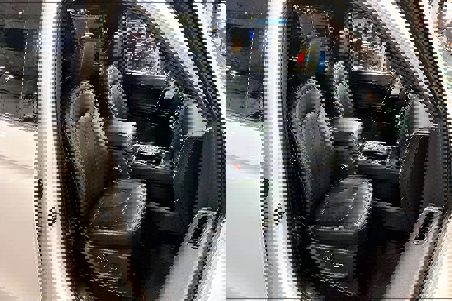 Used 2021 Ford Expedition Max Limited image 8