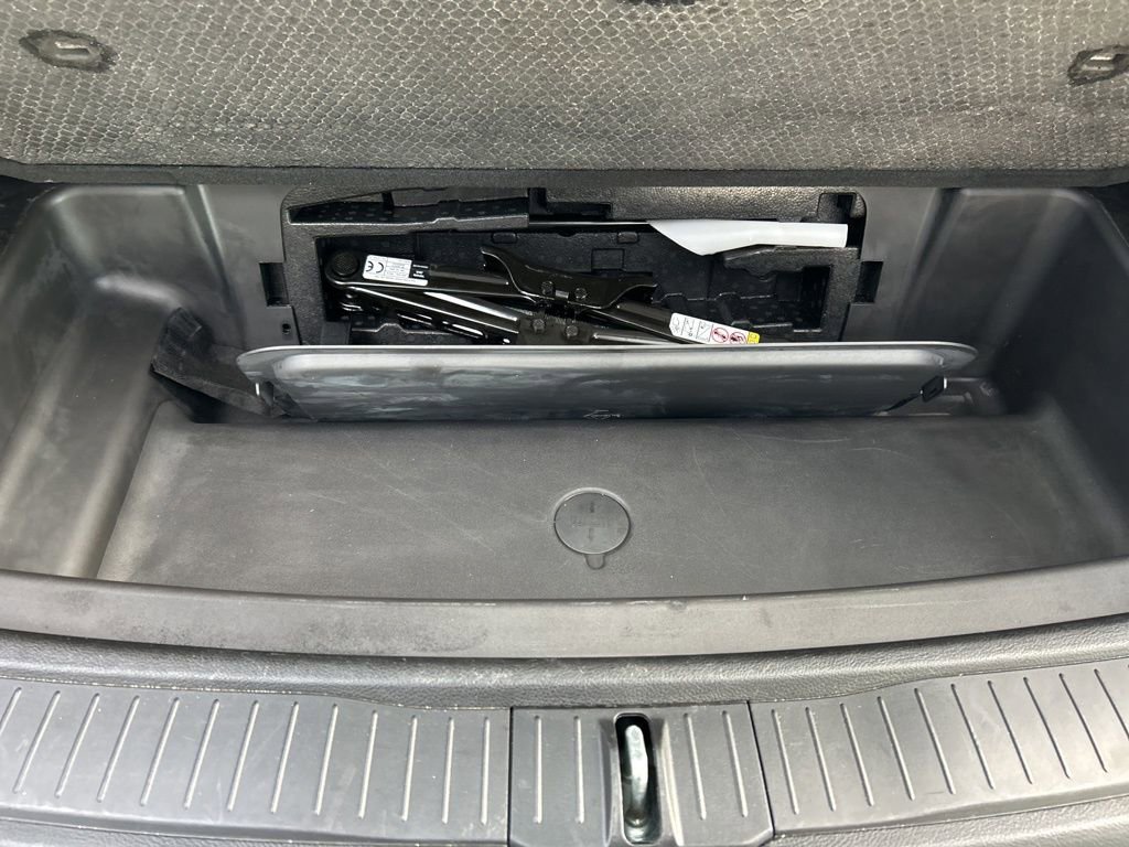 Used 2022 Jeep Grand Cherokee L Laredo w/ Luxury Tech Group I image 41