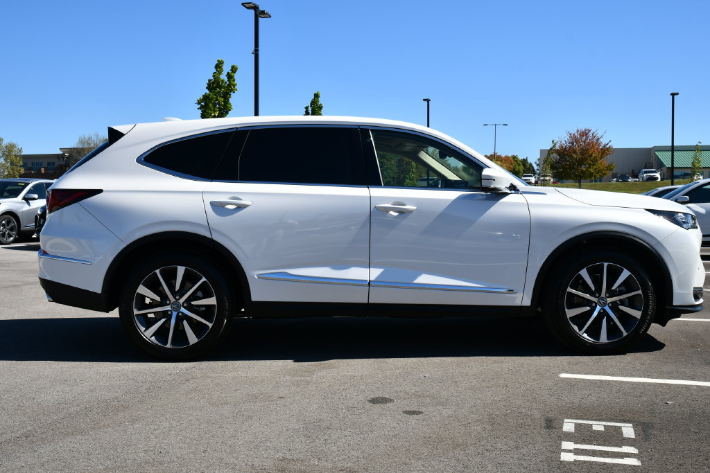 Certified 2026 Acura MDX w/ Technology Package AWD/4WD image 12