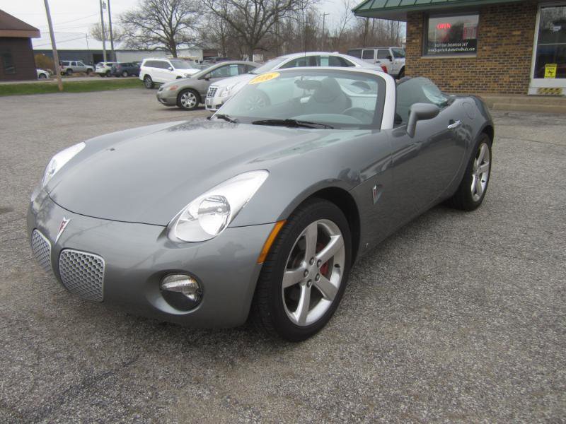 Used 2006 Pontiac Solstice Convertible w/ Premium Package image 8