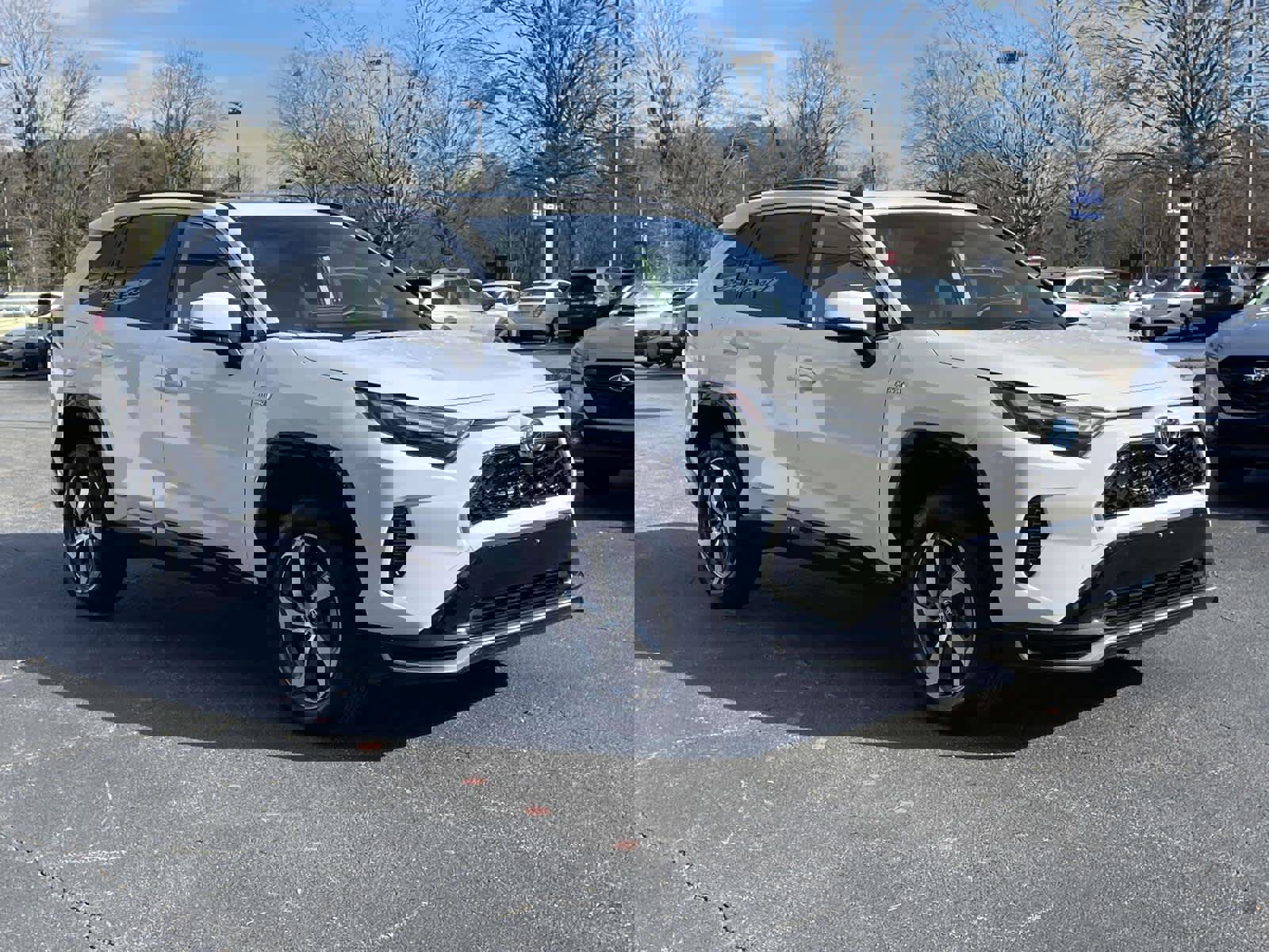 Used 2023 Toyota RAV4 SE image 7