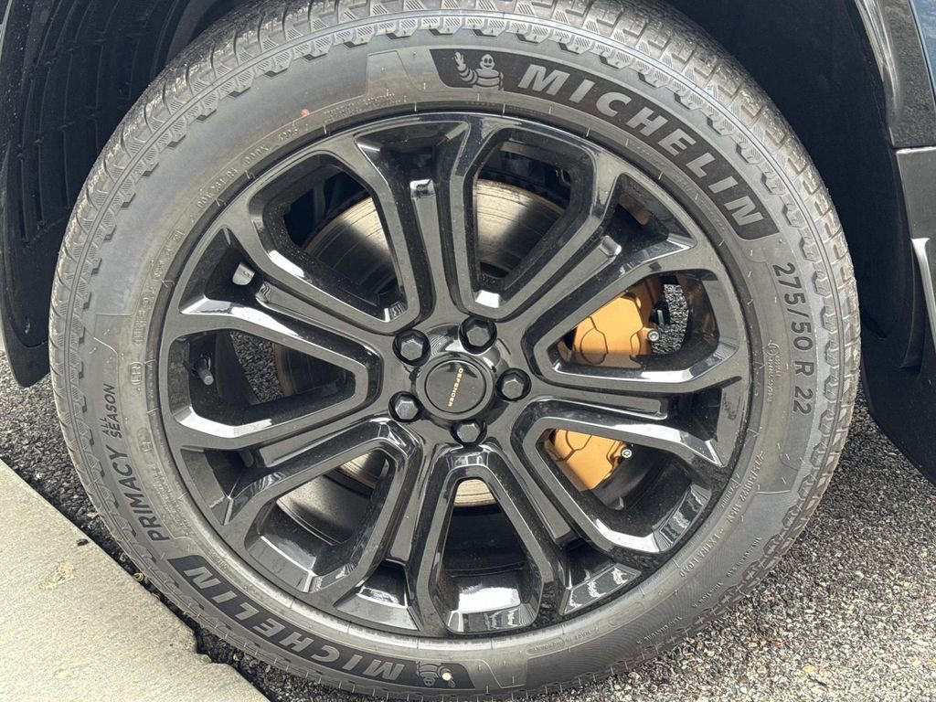 New 2026 Land Rover Defender 110 image 10