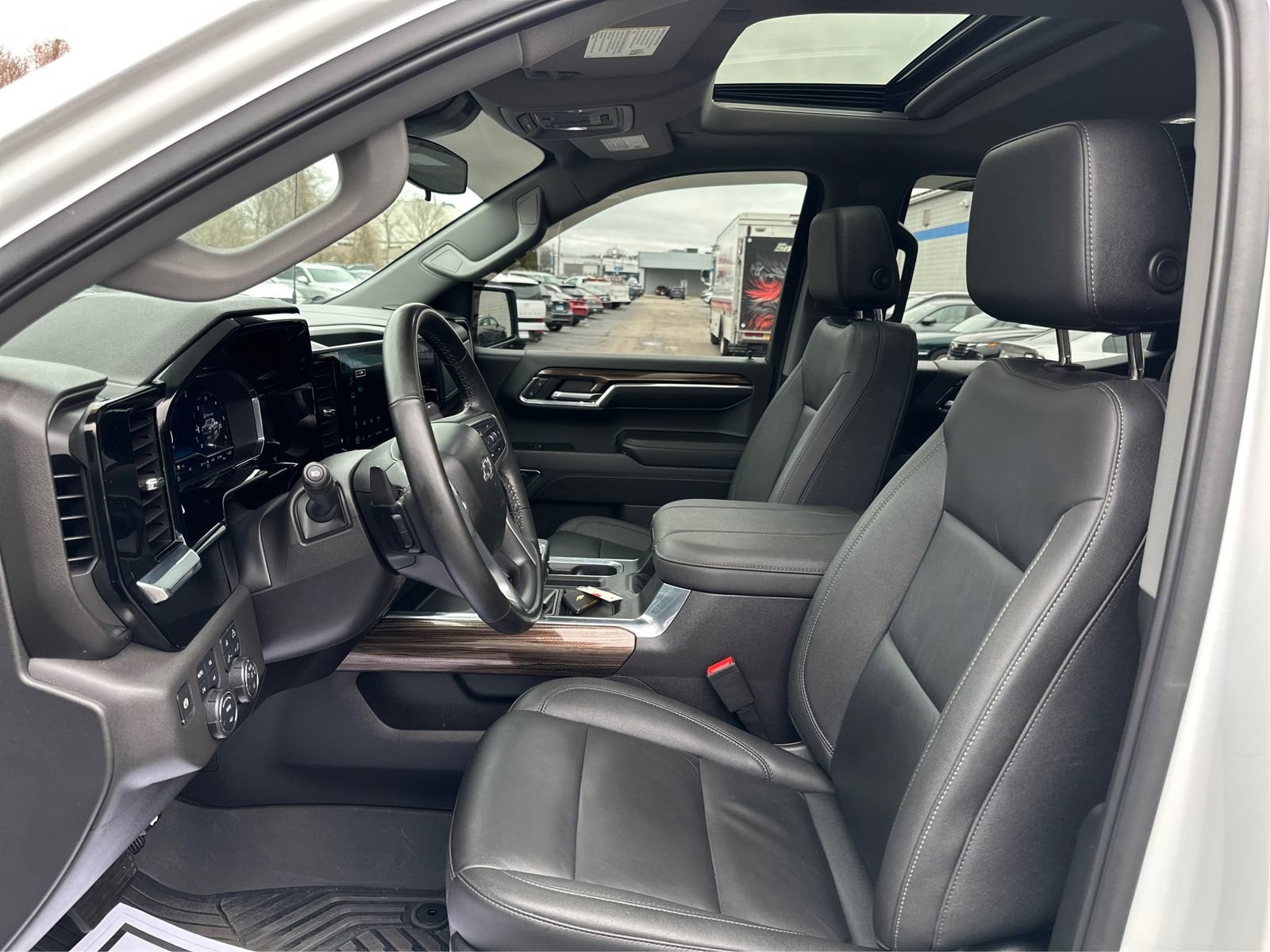 Certified 2024 Chevrolet Silverado 1500 LT Trail Boss w/ Convenience Package II image 9