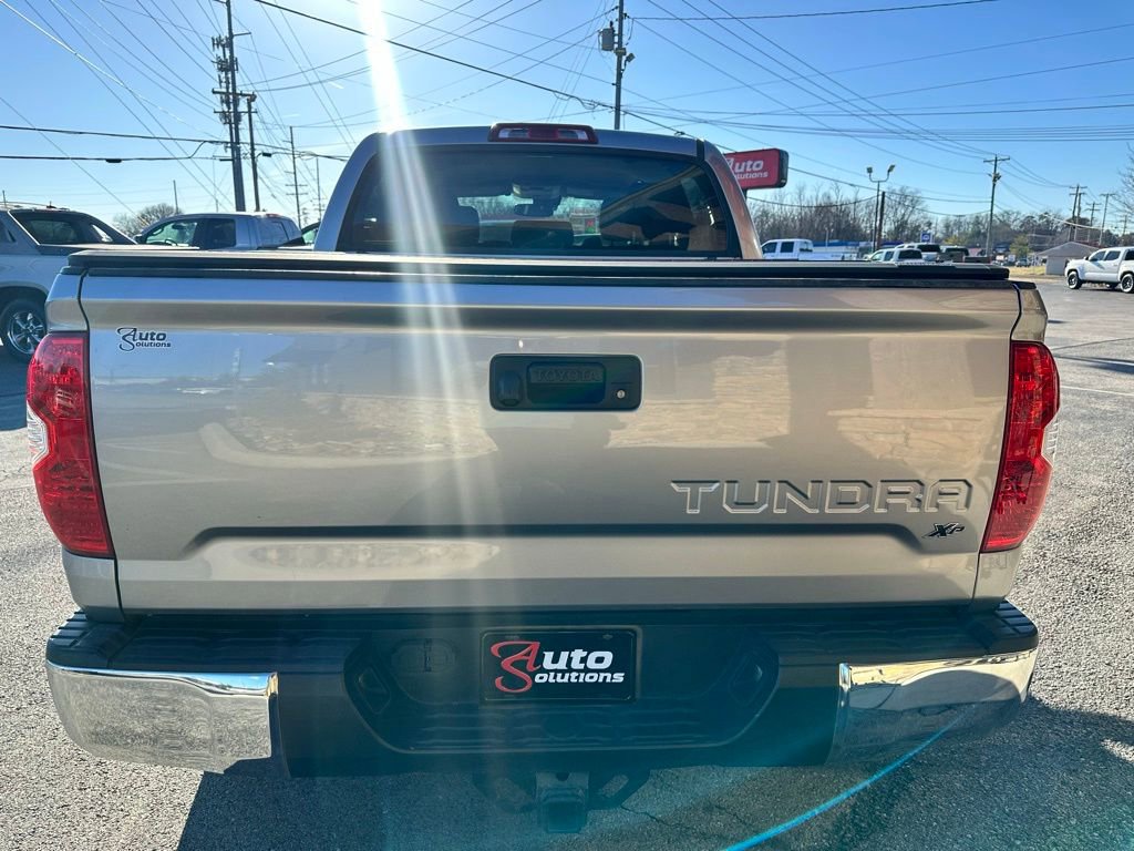 Used 2018 Toyota Tundra SR5 w/ SR5 Upgrade Package image 4