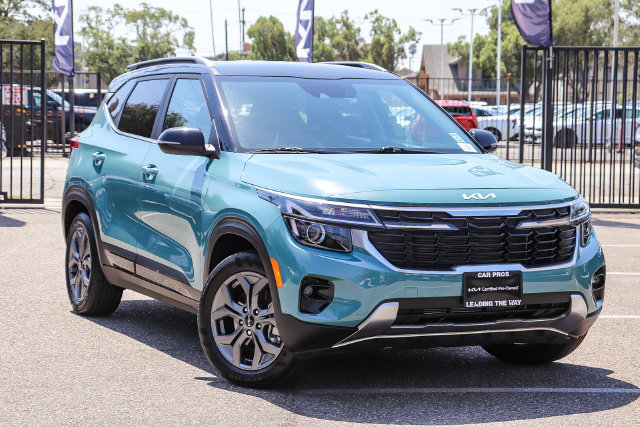 Certified 2024 Kia Seltos S AWD/4WD image 2