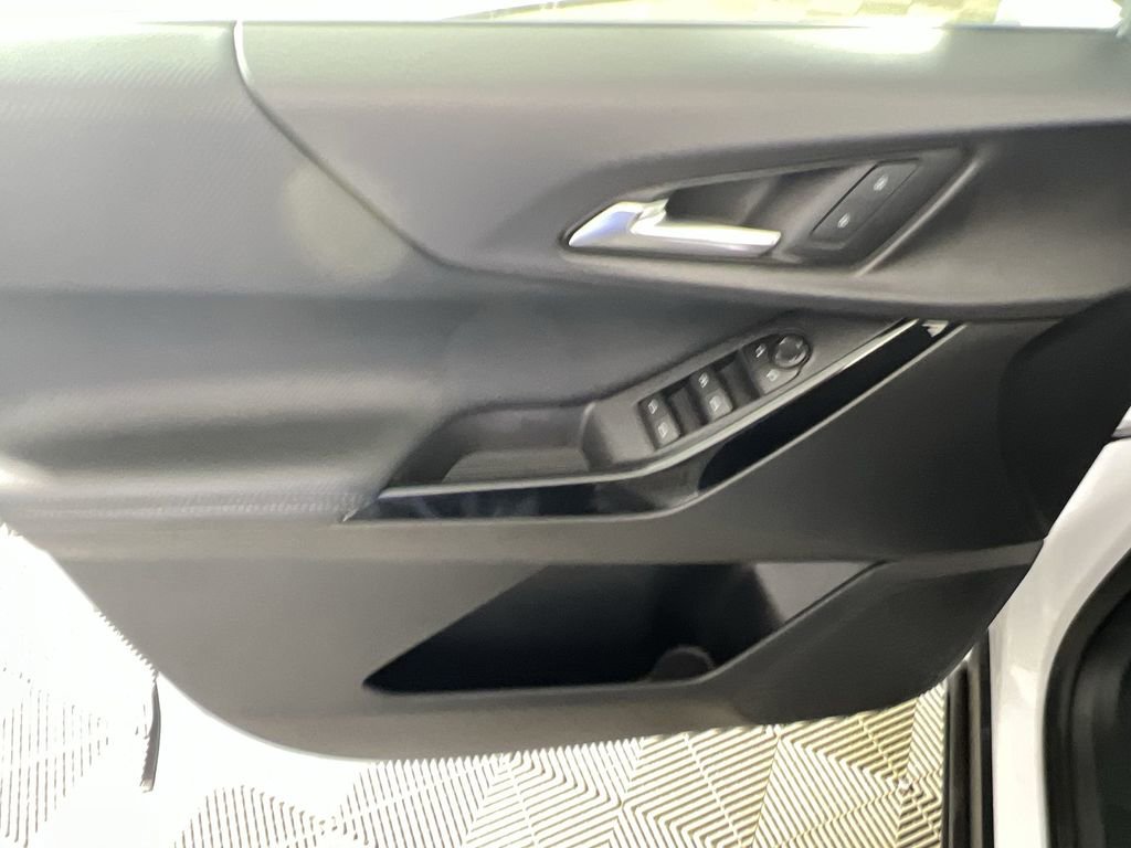 Certified 2025 Chevrolet Equinox LT image 22