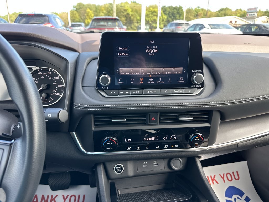 Used 2023 Nissan Rogue SV AWD/4WD image 15