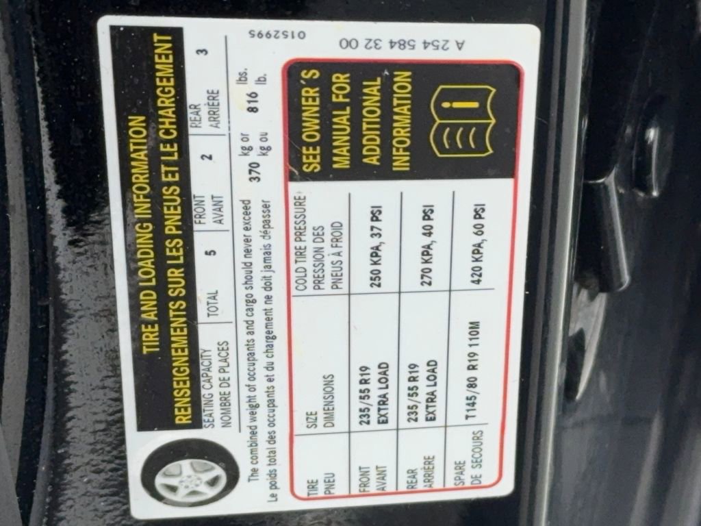 Used 2024 Mercedes-Benz GLC 300 4MATIC image 57