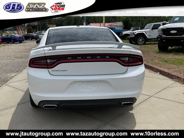 Used 2015 Dodge Charger SE RWD image 6