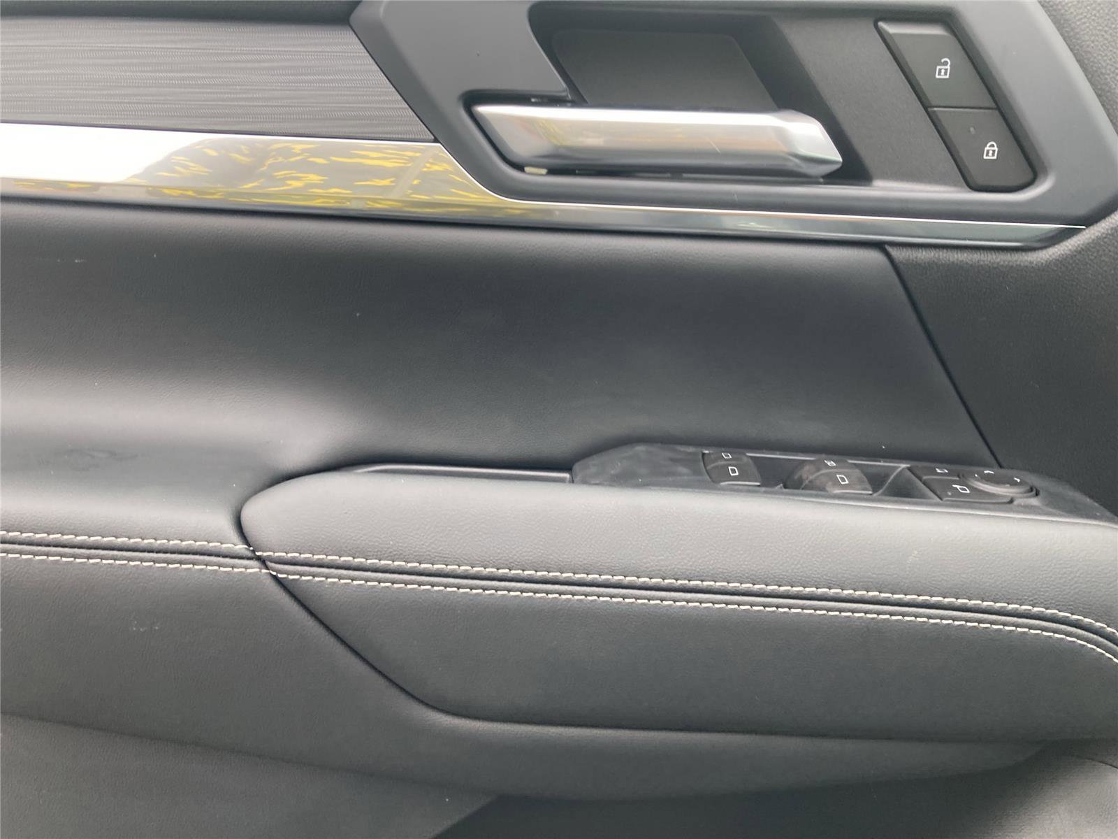 New 2026 GMC Terrain Elevation w/ Elevation Premium Package image 17