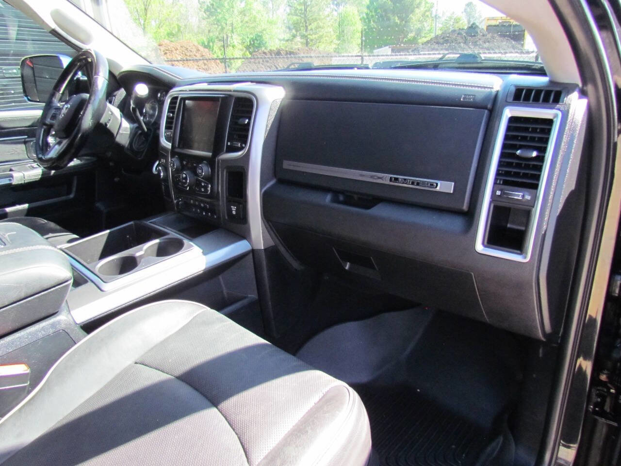 Used 2014 RAM 3500 Laramie Longhorn AWD/4WD image 16