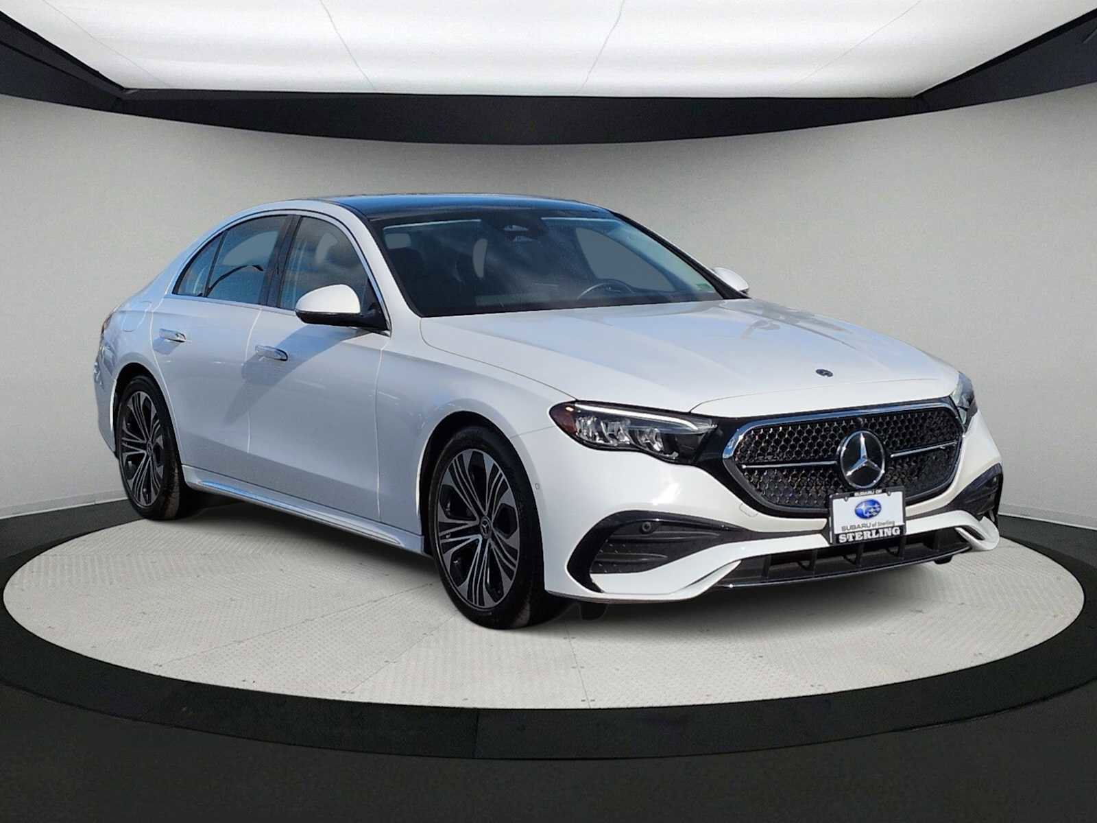 Used 2024 Mercedes-Benz E 350 4MATIC Sedan image 2