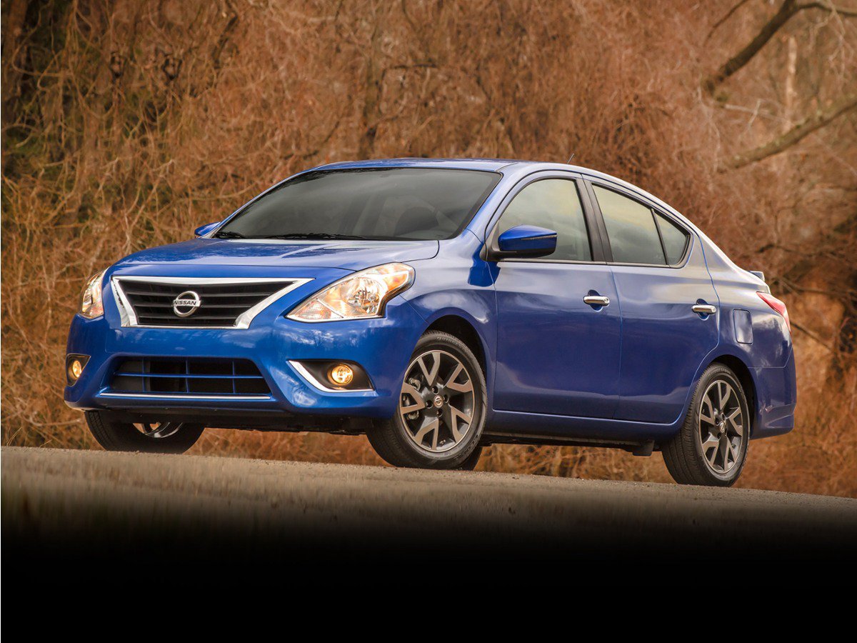 Used 2018 Nissan Versa SV w/ SV Special Edition Package FWD image 1