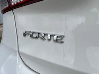 Used 2017 Kia Forte LX FWD image 11